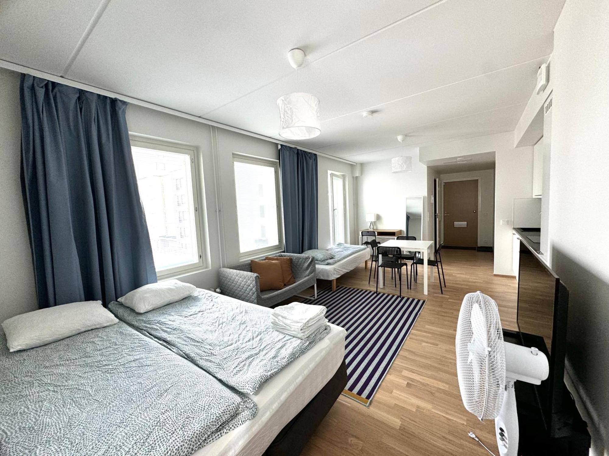 Easy Stay Rooms & Apartments Near Airport Vantaa Esterno foto