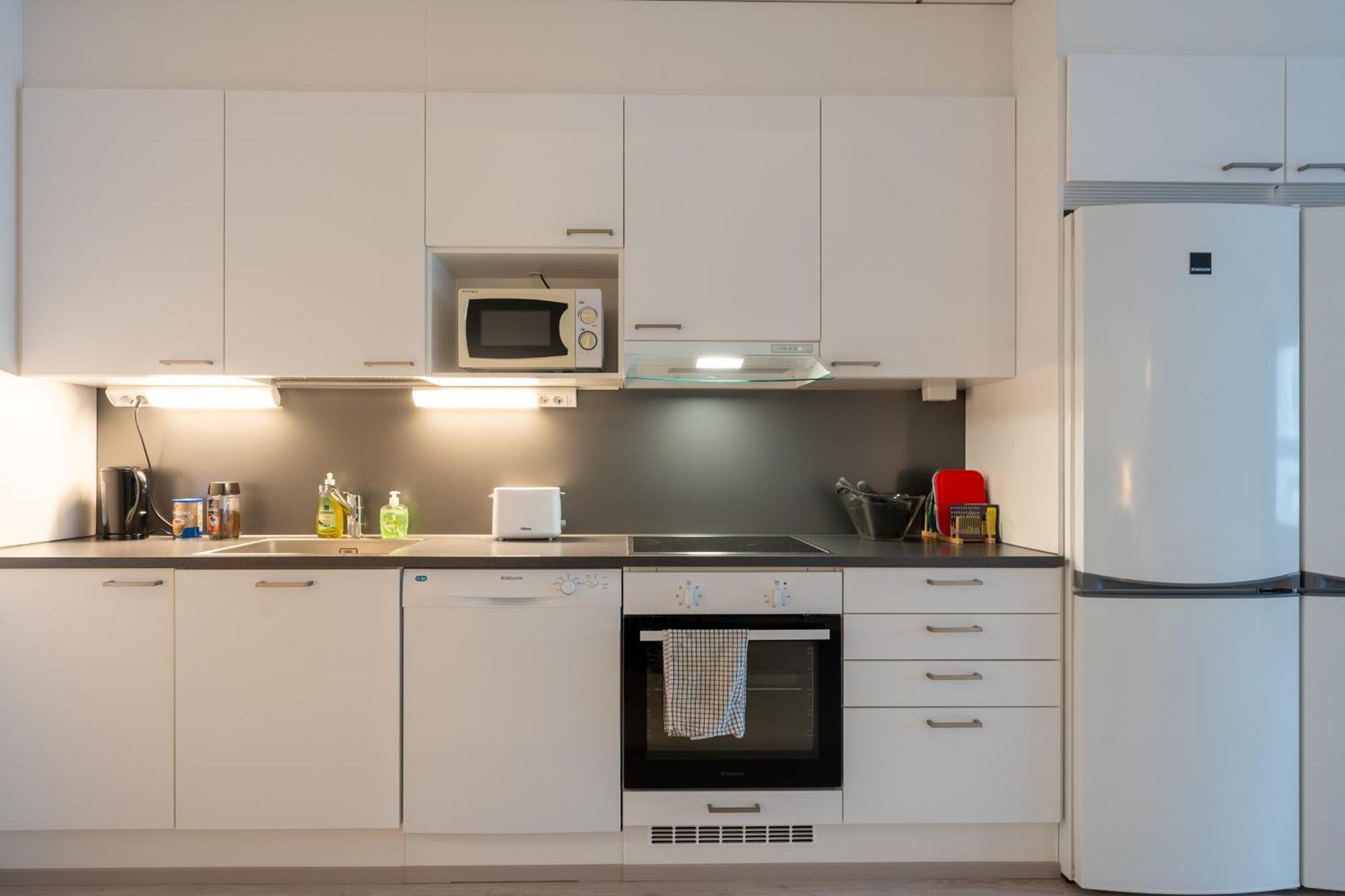 Easy Stay Rooms & Apartments Near Airport Vantaa Esterno foto