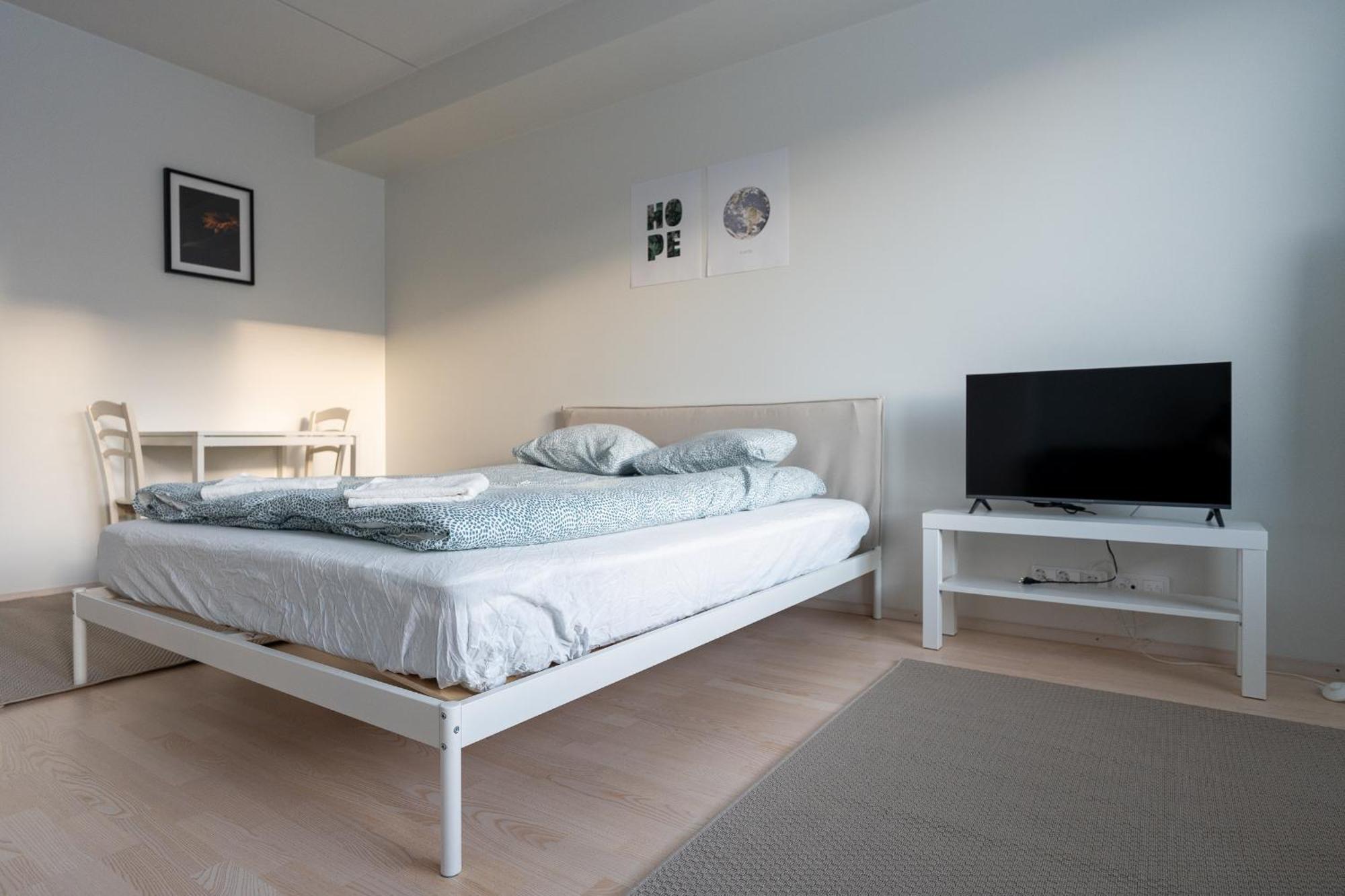 Easy Stay Rooms & Apartments Near Airport Vantaa Esterno foto