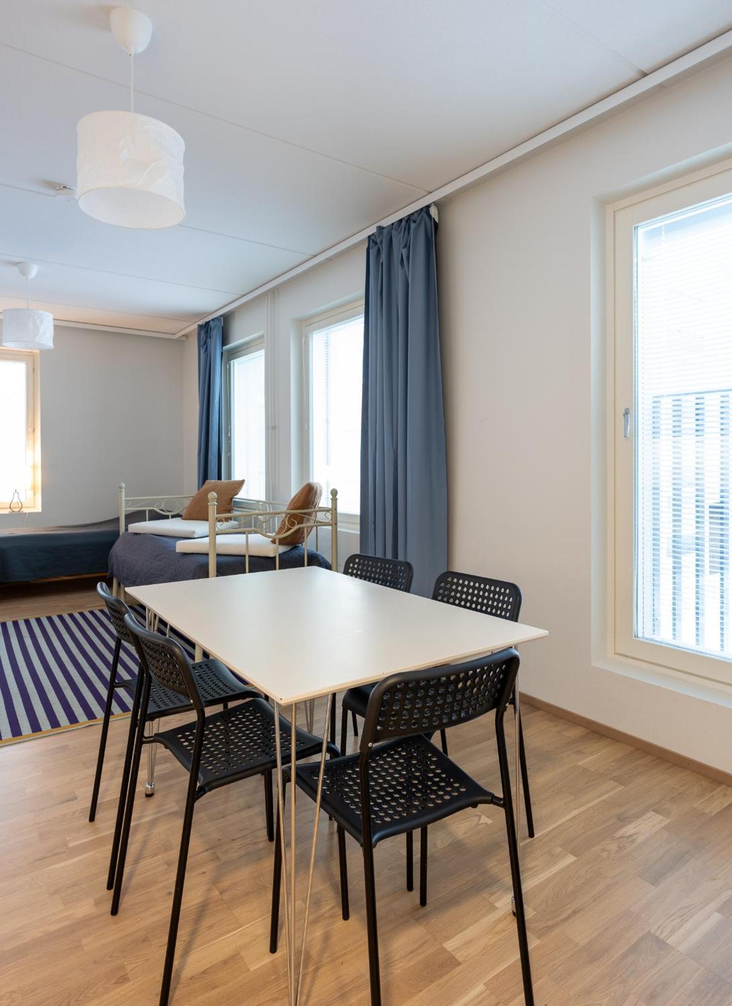 Easy Stay Rooms & Apartments Near Airport Vantaa Esterno foto