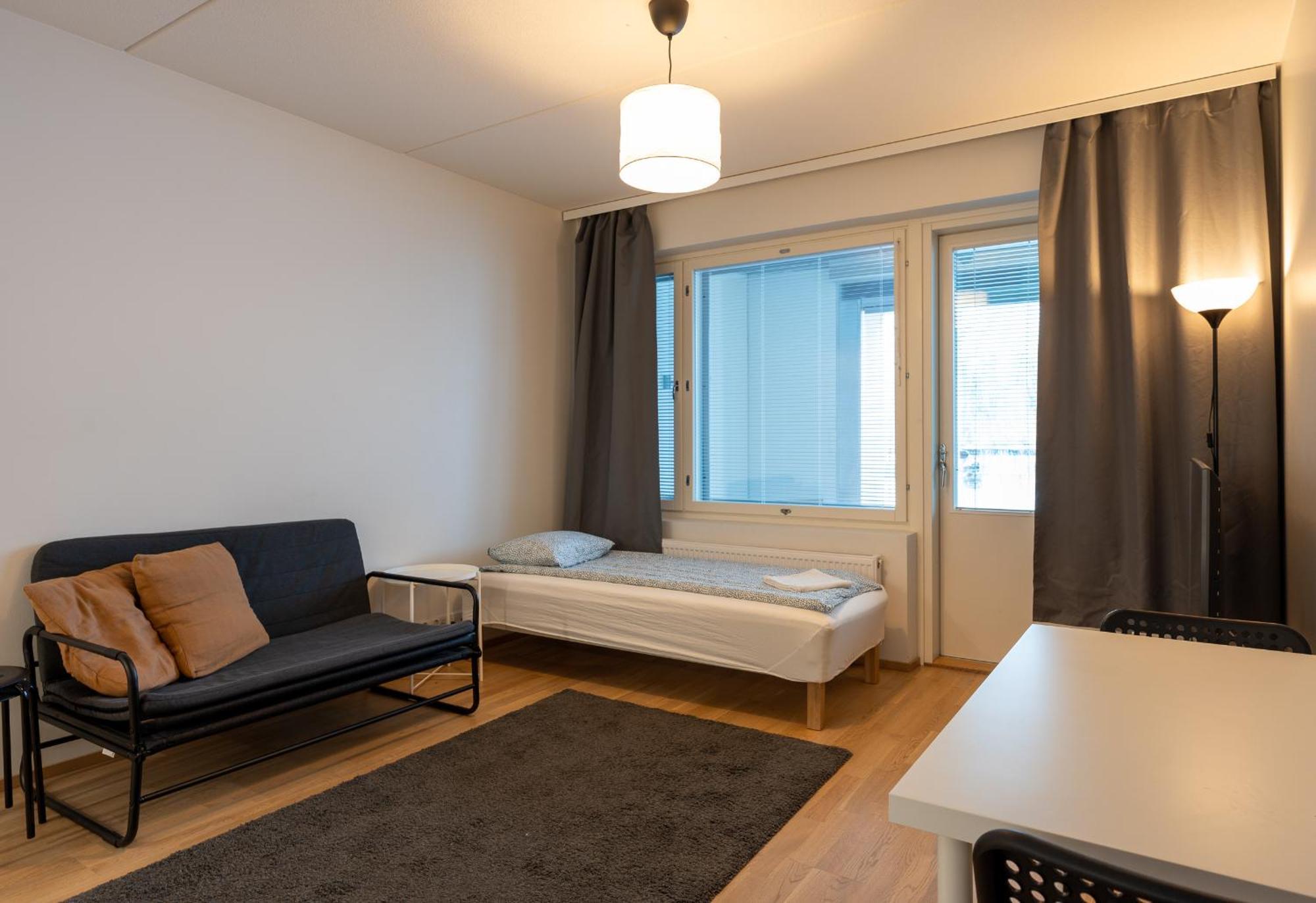 Easy Stay Rooms & Apartments Near Airport Vantaa Esterno foto