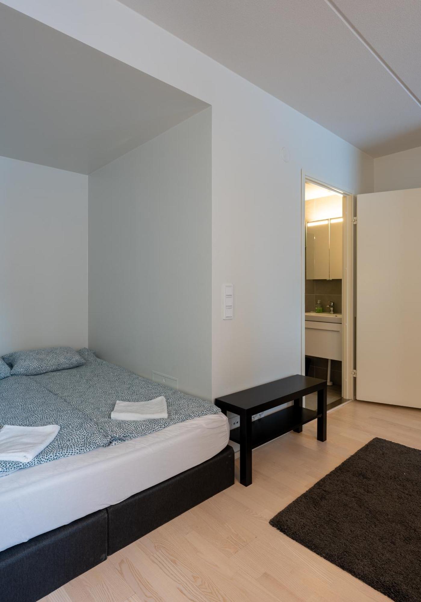 Easy Stay Rooms & Apartments Near Airport Vantaa Esterno foto